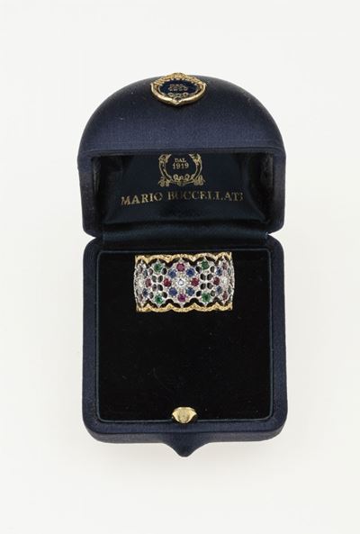 M. Buccellati. Anello con Diamanti, Rubini, Zaffiri e Smeraldi
