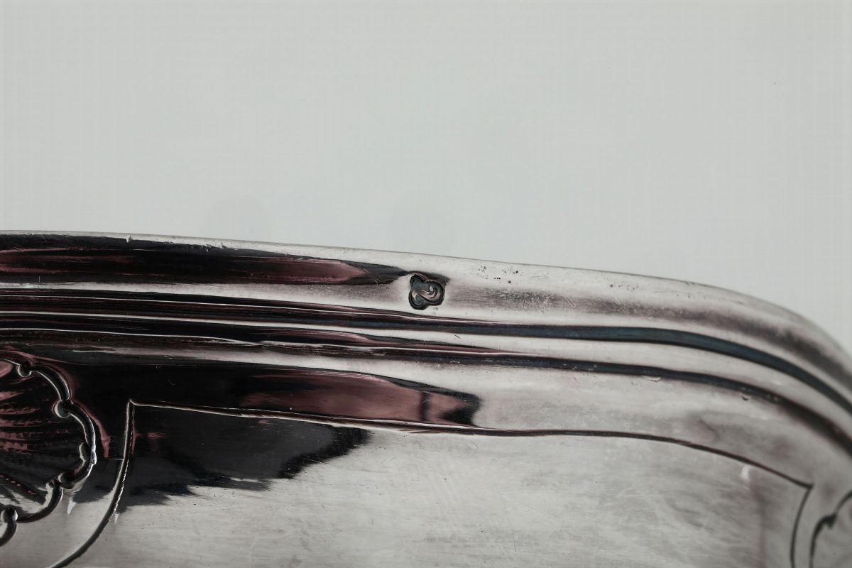 Zuccheriera in Argento Fuso, Sbalzato e Cesellato. Torino 1760-65., Saggiatore Bartolomeo Paglian...