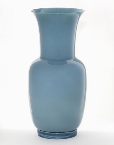 Venini, Vaso in vetro soffiato turchese della serie Opalini (Murano, 1987 ca)