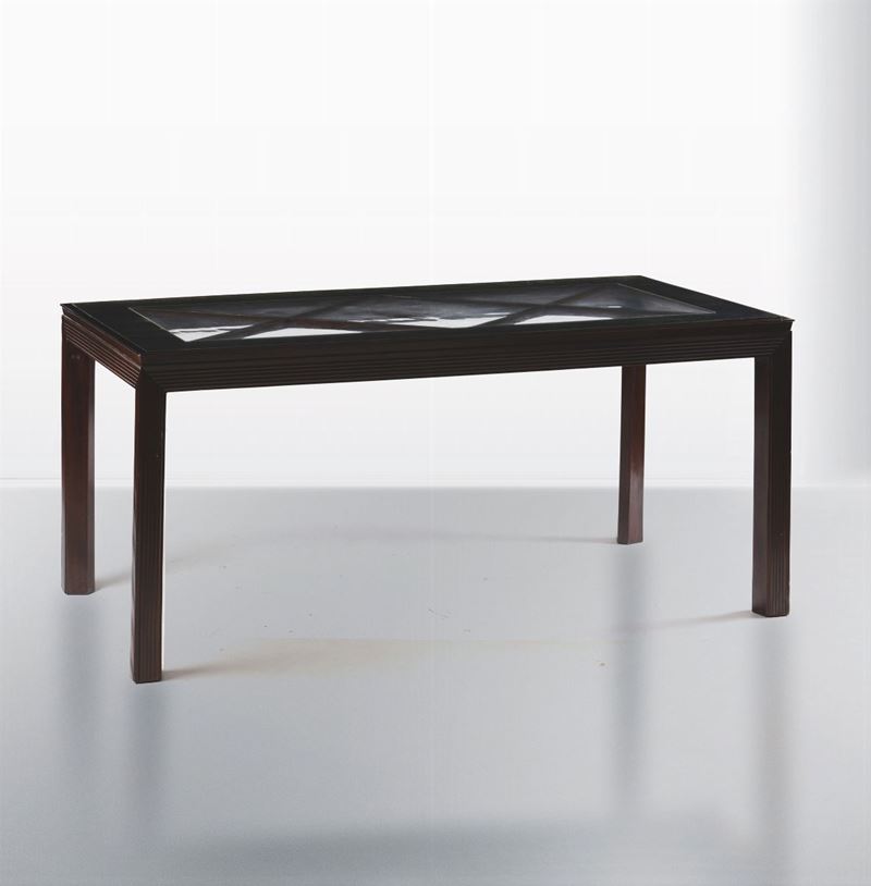 Tavolo con struttura in legno e legno grissinato. Piano in vetro parzialmente specchiato.  - Asta Design - Cambi Casa d'Aste