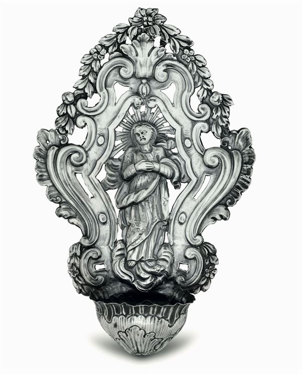 Acquasantiera in argento traforato. Genova XVIII-XIX secolo (apparentemente priva di bollatura)