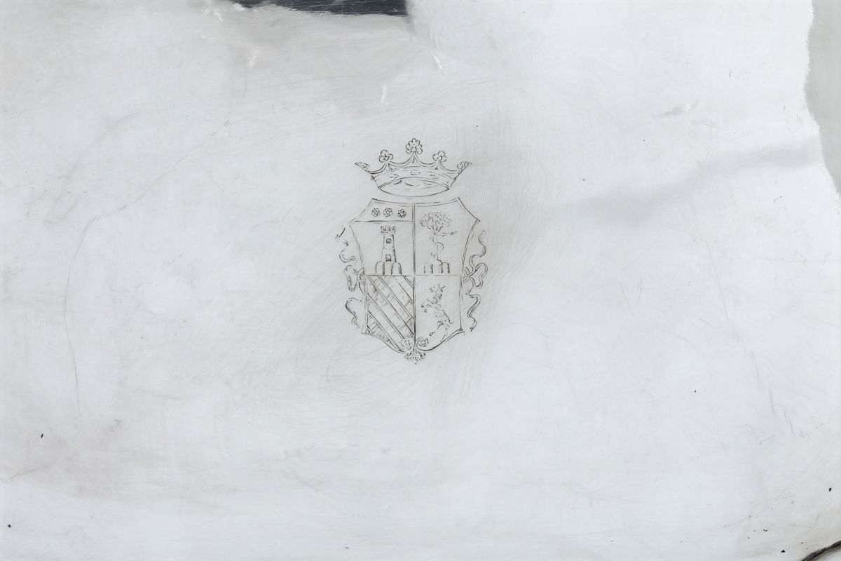 Guantiera in Argento Fuso, Sbalzato e Cesellato. Roma Ultimo Quarto del XVIII Secolo. Marchio Del...