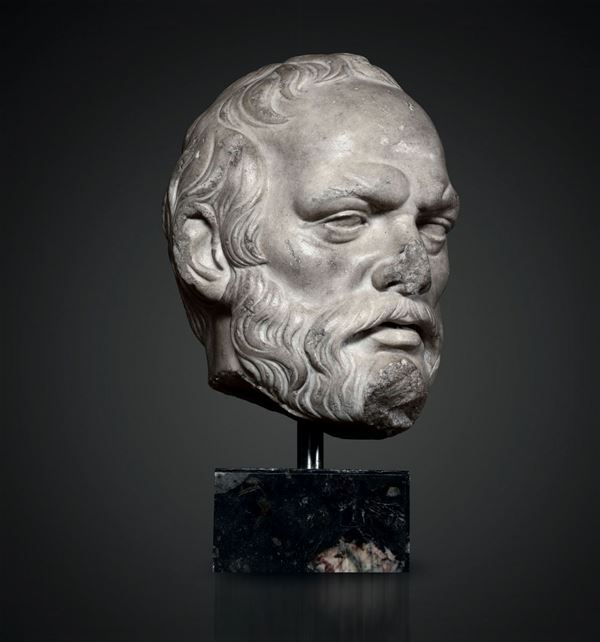 Monumentale testa virile in marmo bianco. Italia probabile XVII secolo
