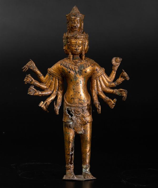 Figura di Avalokitesvara in bronzo dorato, Sud est asiatico, XIX secolo