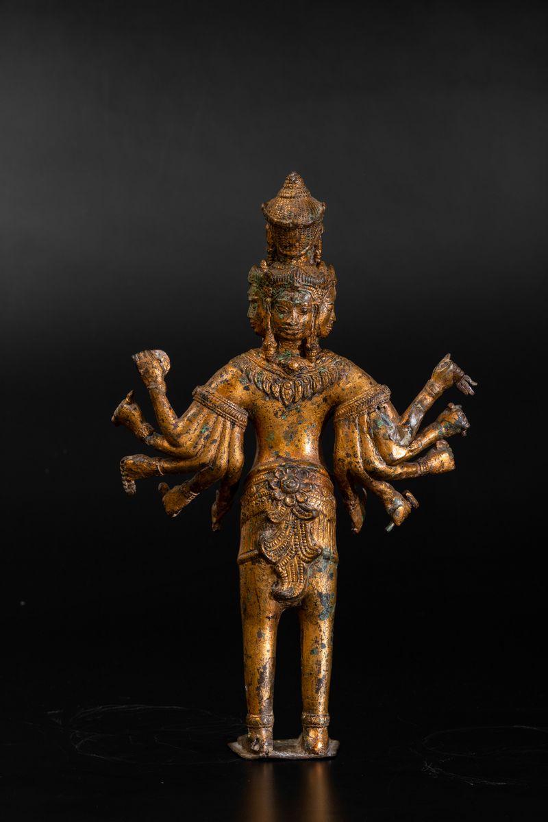 Figura di Avalokitesvara in Bronzo Dorato, Sud Est Asiatico, XIX Secolo