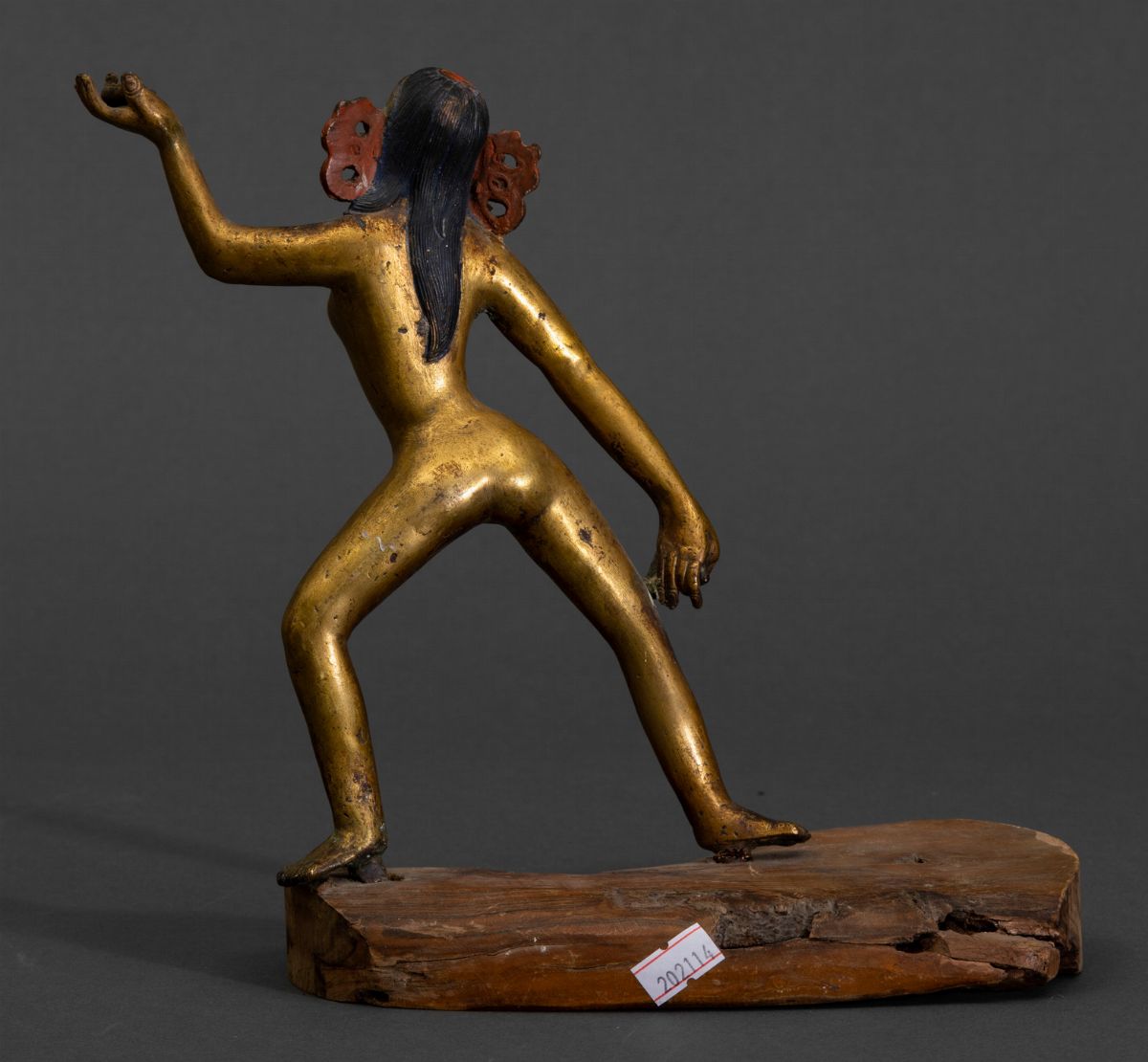 Figura di Naro-dakini in Bronzo Dorato con Tracce di Policromia, Tibet, XVII Secolo