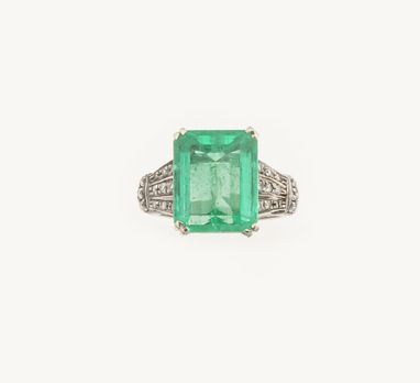 Anello con smeraldo Colombia di ct 9.11  - Asta Fine Jewels - Cambi Casa d'Aste