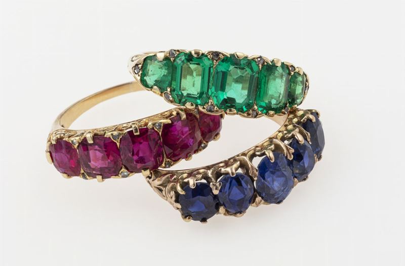 Tre anelli con rubini Burma, zaffiri Sri Lanka e smeraldi Colombia  - Asta Fine Jewels - Cambi Casa d'Aste