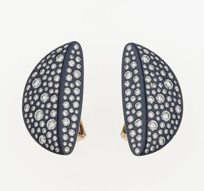 Vhernier. Orecchini Eclisse con Diamanti