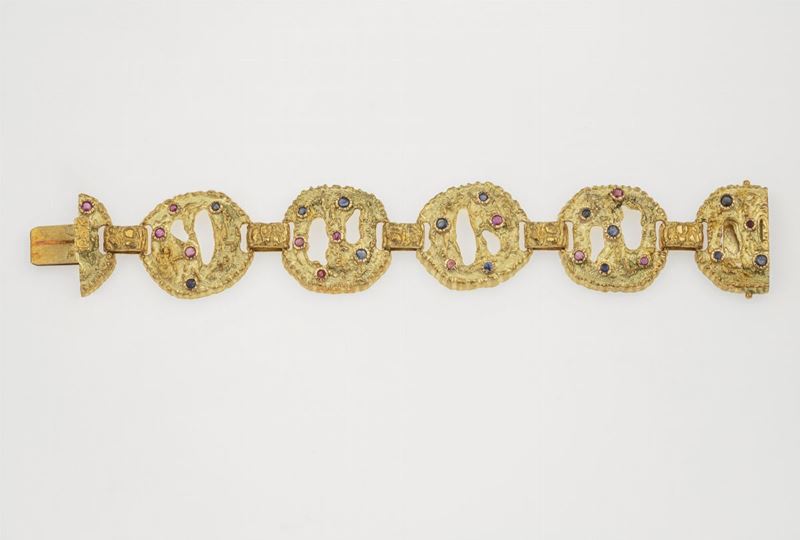 Sapphire, ruby and gold bracelet. Signed Sforza, fitted case  - Auction Fine Jewels  - Cambi Casa d'Aste