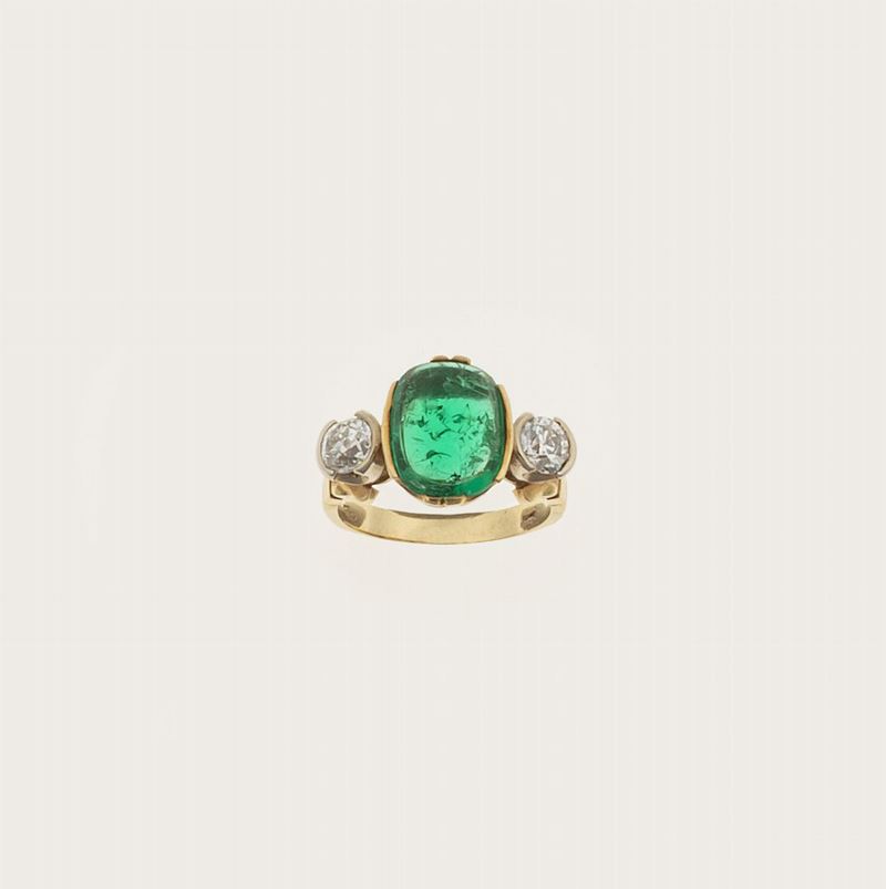 Anello con smeraldo taglio cabochon e due diamanti  - Asta Fine Jewels - Cambi Casa d'Aste
