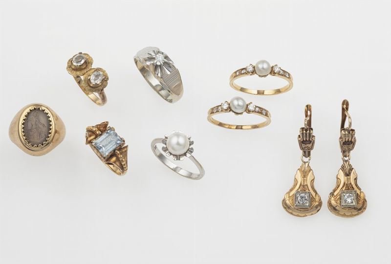 Lotto composto da sette anelli ed un paio di orecchini  - Auction Jewels - Timed Auction - Cambi Casa d'Aste