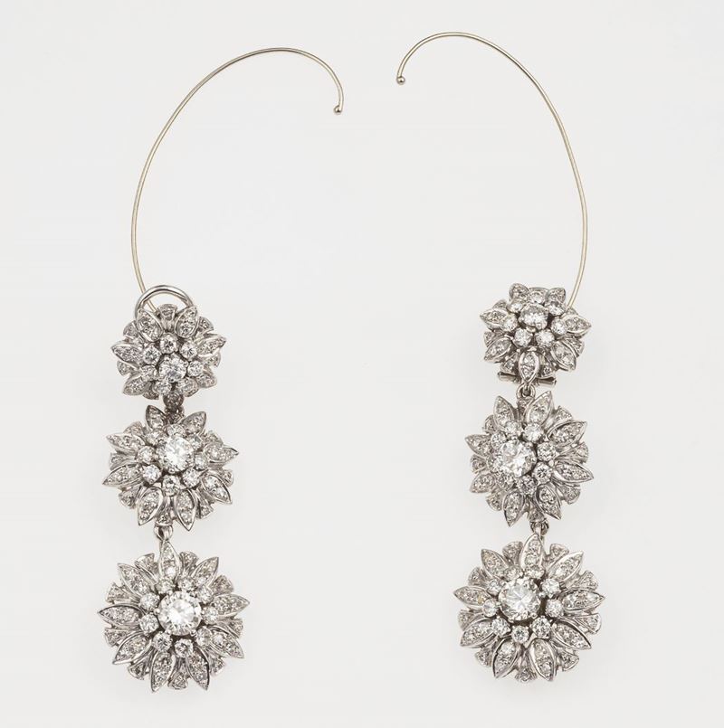 Pair of diamond and gold earrings  - Auction Fine Jewels  - Cambi Casa d'Aste