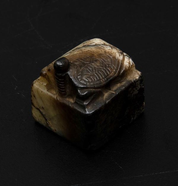 Sigillo scolpito in giada con figura di tartaruga a rilievo, Cina, Dinastia Ming, XVI secolo