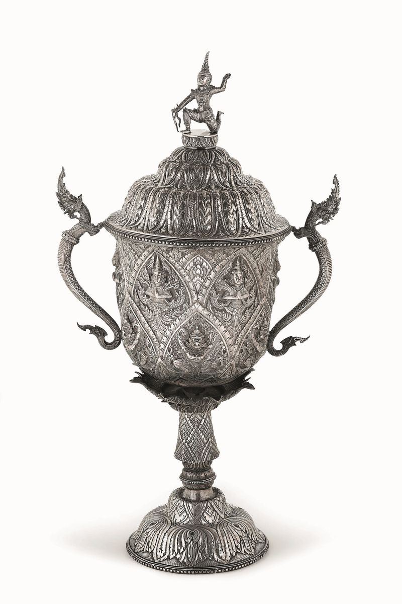 A silver Siamese vase, XIX-XX century  - Auction Collectors' Silvers - Cambi Casa d'Aste