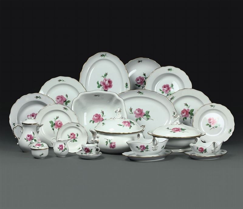 Servizio da tavola “Rote Rose” Meissen, seconda metà del XX secolo  - Auction L'Art de la Table - Cambi Casa d'Aste