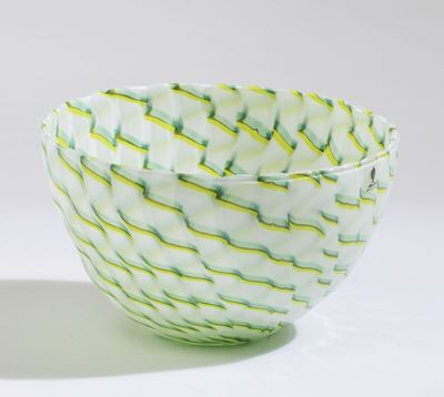 James Carpenter (1949), Coppa Calabash in vetro soffiato con decoro lattimo, zolfo e turchese