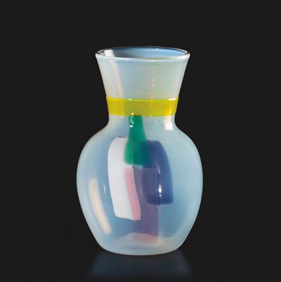 Dino Martens (1894-1970), Aureliano Toso, Vaso in vetro opalescente con decoro policromo (Murano,...