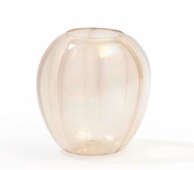 Murano, Vaso costolato in vetro soffiato pagliesco iridato (circa 1930)