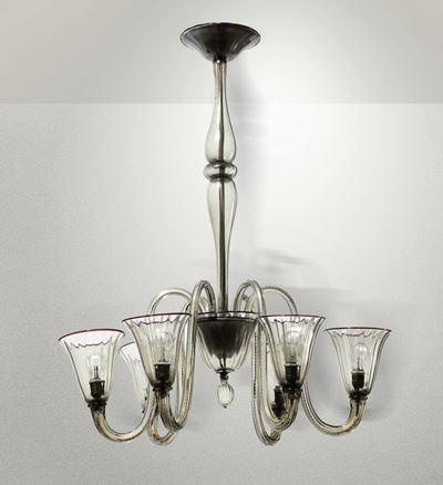 Lampadario con Struttura in Metallo e Vetro di Murano. Marchio del Produttore.