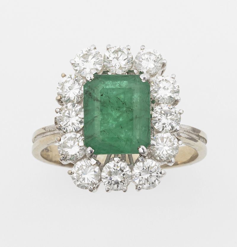 Anello con smeraldo e diamanti taglio a brillante  - Auction Jewels - Timed Auction - Cambi Casa d'Aste