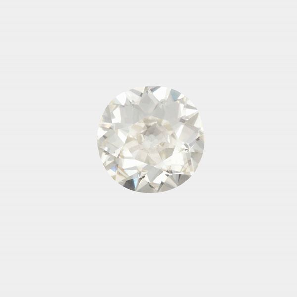 Old-cut diamond weighing 3.84 carats. Gemmological Report R.A.G. Torino n. DV19126