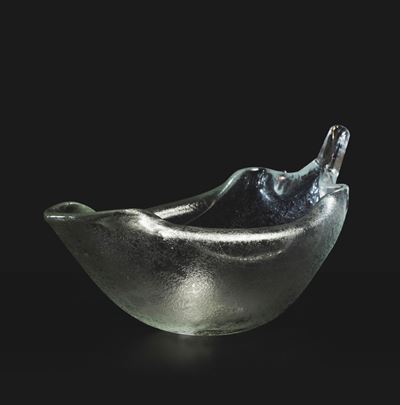 Tyra Lundgren (1897-1979), Venini: foglia in vetro soffiato iridato, Murano (1940 ca.)