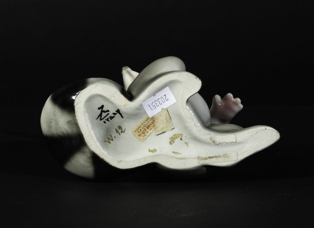 Ugo Zaccagnini, Figura di procione in ceramica a colaggio policroma