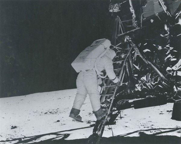 NASA Neil A. Armstrong scende sulla luna