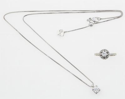 Lotto Composto da Pendente ed Anello con Diamanti