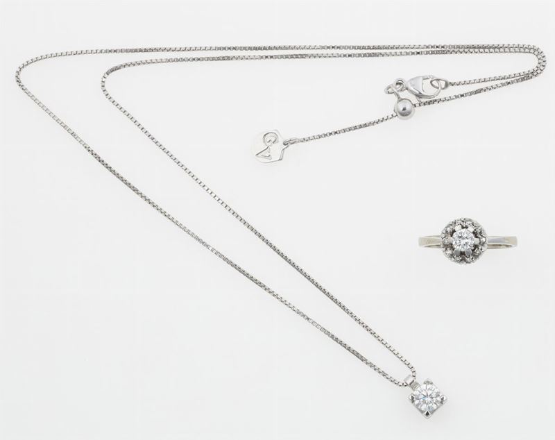 Lotto composto da pendente ed anello con diamanti  - Auction Jewels - Timed Auction - Cambi Casa d'Aste