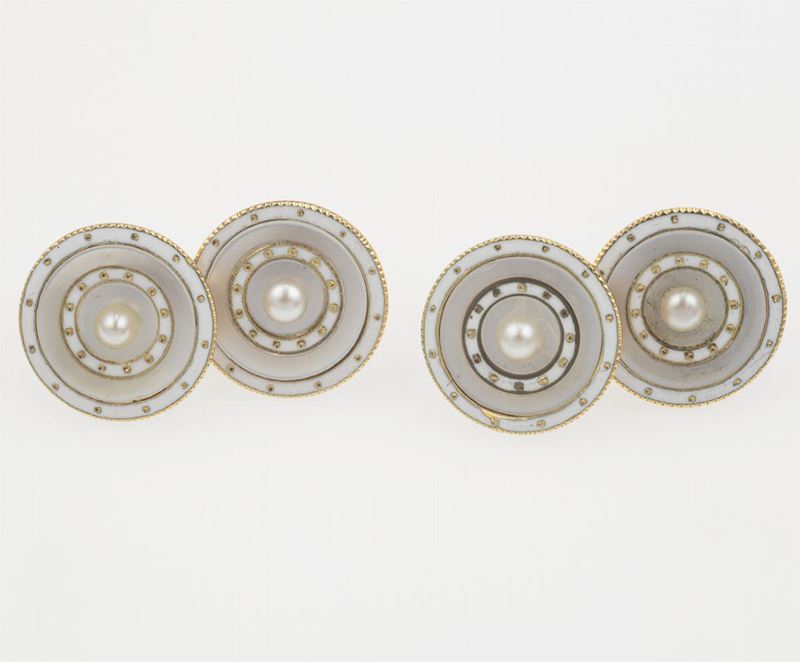 Pair of mother of pearl, enamel and gold cufflinks. Signed Tiffany & Co.  - Auction Fine Jewels  - Cambi Casa d'Aste