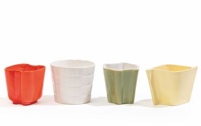 Giovanni Gariboldi, San Cristoforo (Milano), cache-pot in ceramica a colaggio con smalti policrom...