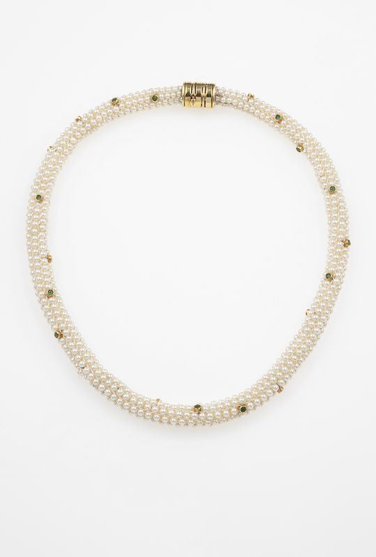 Collana di perle con piccoli smeraldi  - Asta Gioielli - Asta a Tempo - Cambi Casa d'Aste