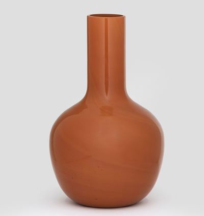 Venini, Vaso in vetro opalino corallo della serie “Cinesi”