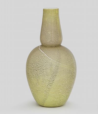 Società Italiana Vetreria Artistica o Vetreria Maschio, Vaso in pasta vitrea incamiciata con fogl...