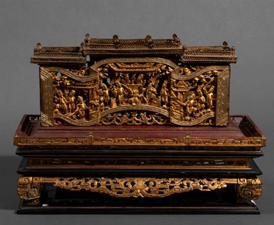 Tempio in Legno Intagliato, Laccato e Dorato, Cina, Canton, XIX Secolo