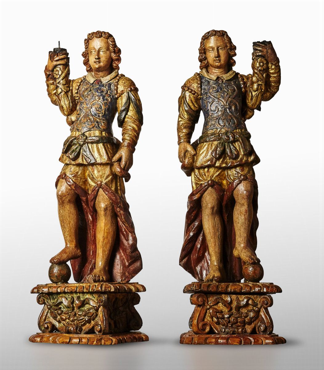 Coppia di Angeli Reggicero. Legno Policromo e Dorato. Scultore Rinascimentale Lombardo XVI Secolo