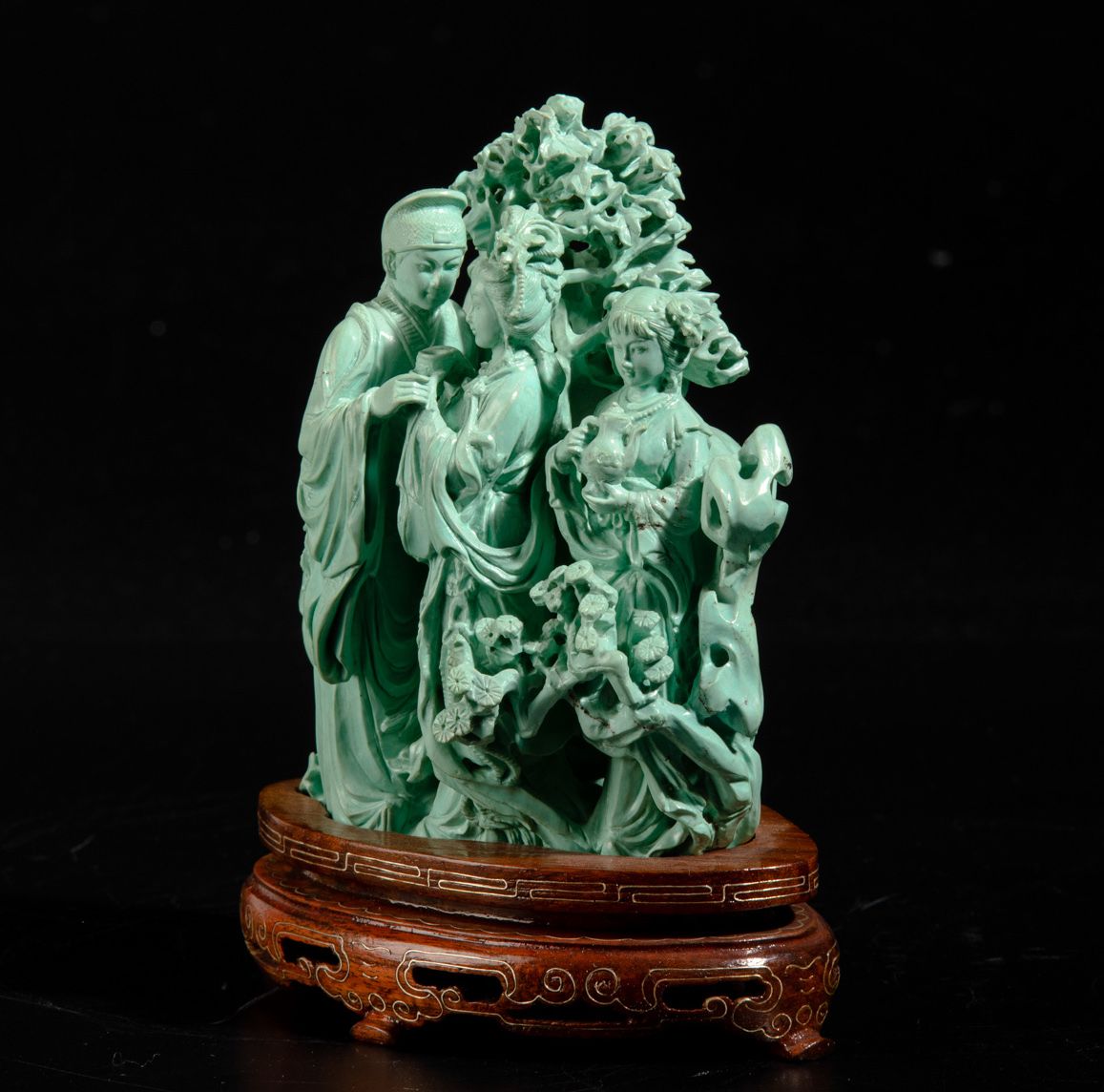 Gruppo Scolpito in Turchese Raffigurante Fanciulle che Offrono Ristoro a un Cavaliere, Cina, Iniz...