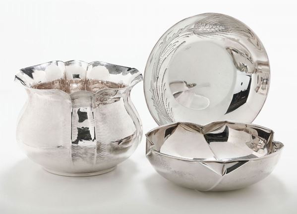 Un piatto, una ciotola, un vaso in argento, Italia, seconda metÃ  XX secolo