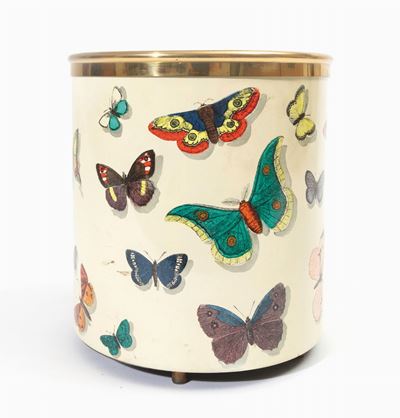 Piero Fornasetti, Cestino portacarte in metallo smaltato con decoro di farfalle (Milano, 1950 ca....