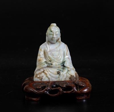 Figura di Buddha Seduto Scolpito in Giadeite, Cina, Repubblica, XX Secolo