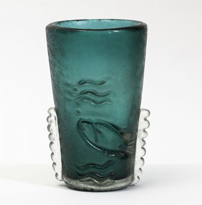 Flavio Poli, Vaso troncoconico in vetro sommerso verde con decorazione a fondale marino (Murano, ...