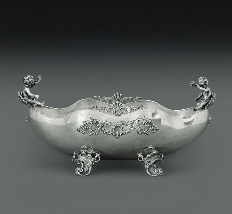Centrotavola in argento. Manifattura artistica italiana del XX secolo  - Auction L'Art de la Table - Cambi Casa d'Aste