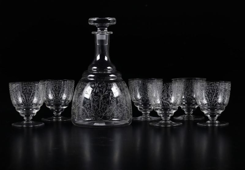 Bottiglia e sei calici in cristallo inciso Baccarat  - Asta Antiquariato II - Asta a Tempo - Cambi Casa d'Aste