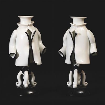 Fulvio Bianconi, Composizione in vetro di Murano (coppia di candelieri/appendiabiti) con applicaz...