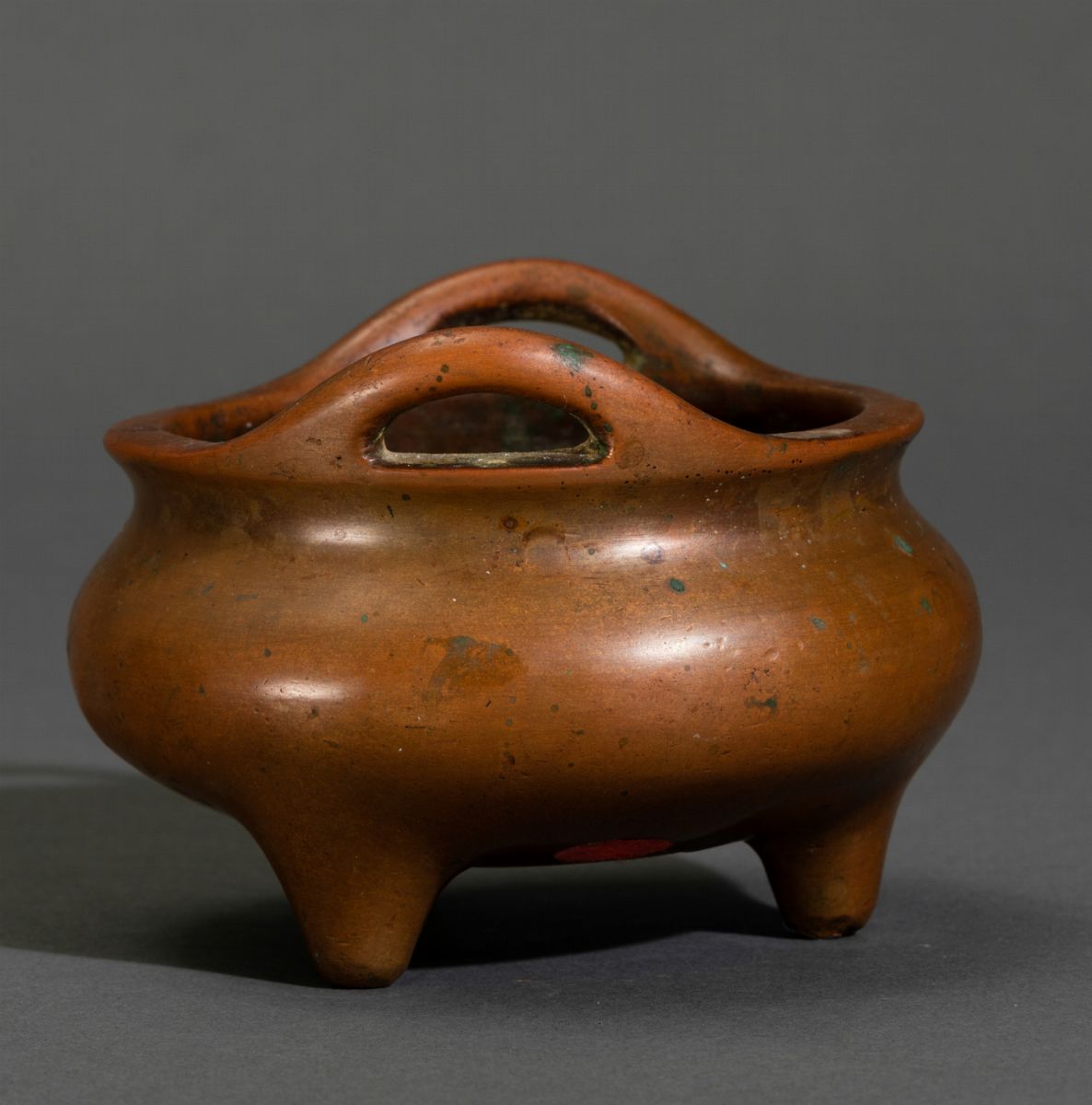 Incensiere Tripode in Bronzo con Manici, Cina, Dinastia Ming, Fine XVII Secolo