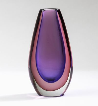 Flavio Poli, Solifleur in vetro sommerso blu e rubino (Murano, circa 1950)