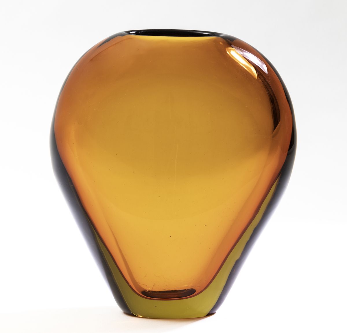 Flavio Poli, Seguso Vetri d’Arte, Vaso in vetro sommerso arancio e giallo (Murano), circa 1950
