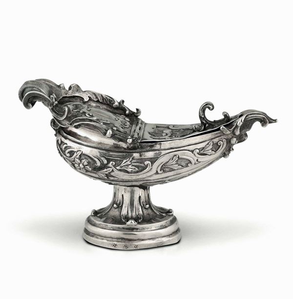 Navicella in argento sbalzato e cesellato. Napoli fine del XVIII secolo, marchio di garanzia della città
